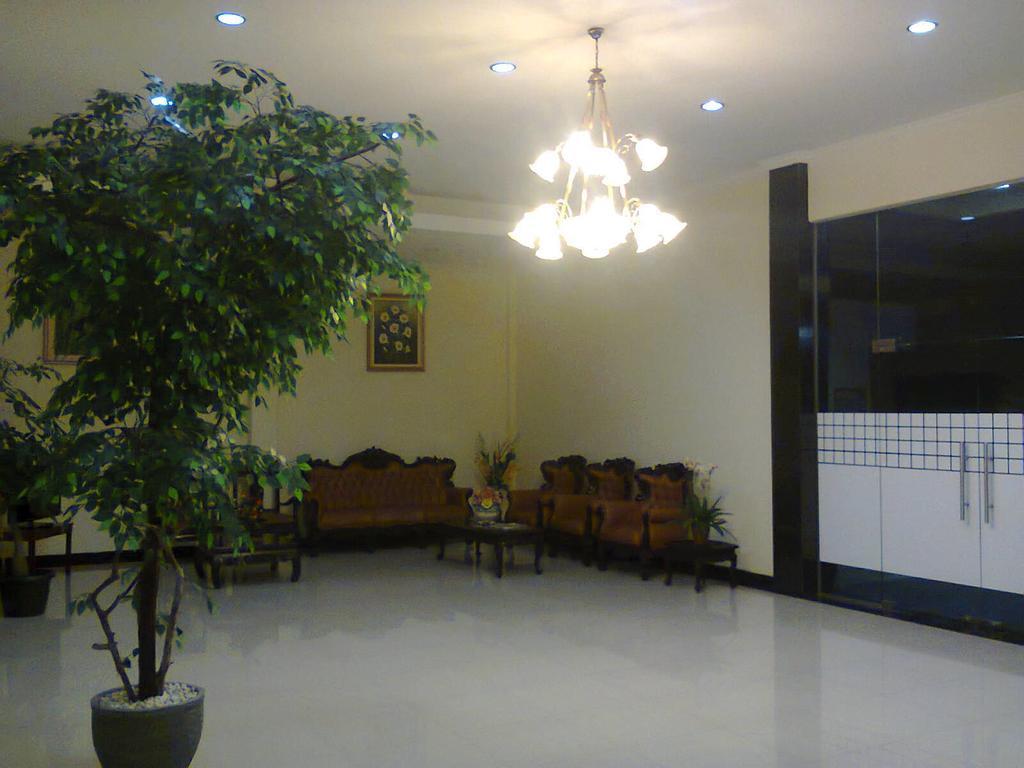 Kailani Inn Medan Exterior foto